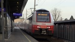 Am Bahnhof in Lochau ist ein Mann von einem Zug erfasst worden.
