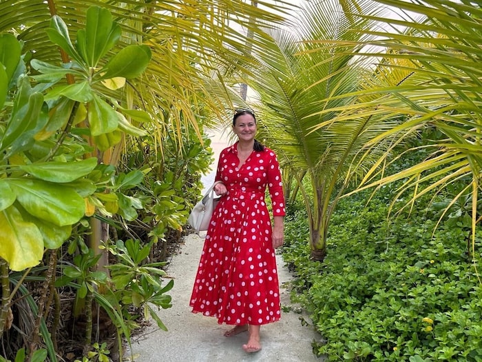 „Krone“-Reiseressort-Leiterin Andrea Thomas im Six Senses Kanuhura Resort auf den Malediven.
