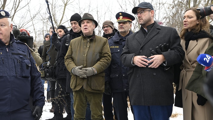 Rosenkranz (M.) führte die Delegation an. Hafenecker (re.) inspizierte die örtlichen ...