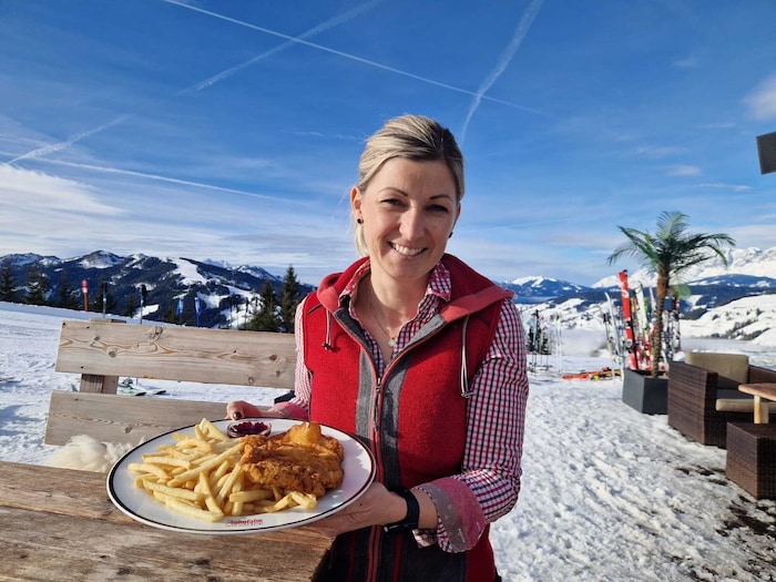 Sylvia Schnell von der Auhofalm ist von der Qualität ihres Schnitzels überzeugt: „Herr Lafer ...