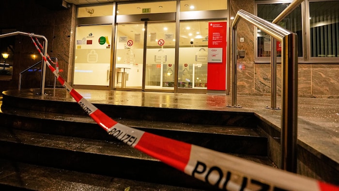 Der Generaldirektor der Bank betont, dass die Sicherheitsvorschriften eingehalten worden seien.