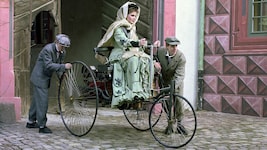 Es war Bertha Benz, die Ehefrau des Automobilpioniers Carl Benz, die das amm 29. Jänner 1886 ...