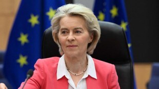 EU-Kommissionschefin Ursula von der Leyen wird sich kommende Woche wieder einem Misstrauensvotum ...