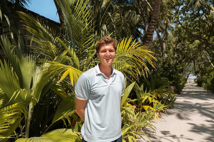 Meeresbiologe James Cordery lebt und arbeitet im Six Senses Kanuhura Resort, das im ...