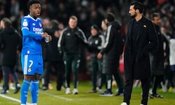 Frust bei Superstar Vinicius Junior (li.) und Neo-Trainer Alvaro Arbeloa