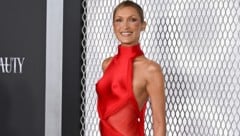 Bella Hadid stahl bei der Premiere von „The Beauty“ allen die Show!