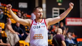 BC Viennas Center Rasid Mahalbasic.