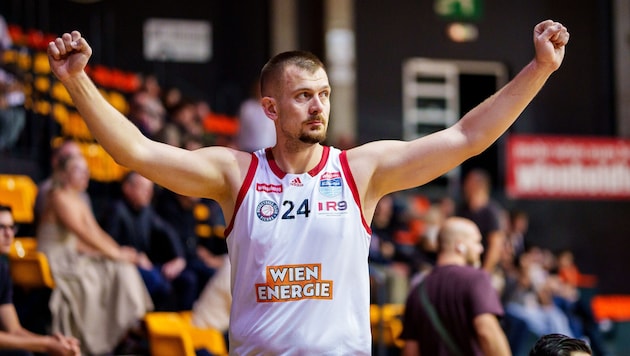 BC Viennas Center Rasid Mahalbasic.