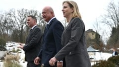 Wie soll Österreich auf die Drohungen von Trump reagieren?