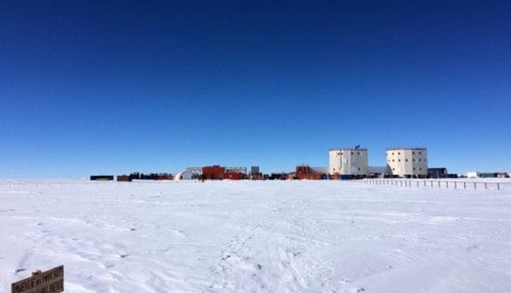 Dieses undatierte Bild zeigt die Concordia-Station in der Antarktis, wo im Ice Memory Sanctuary ...
