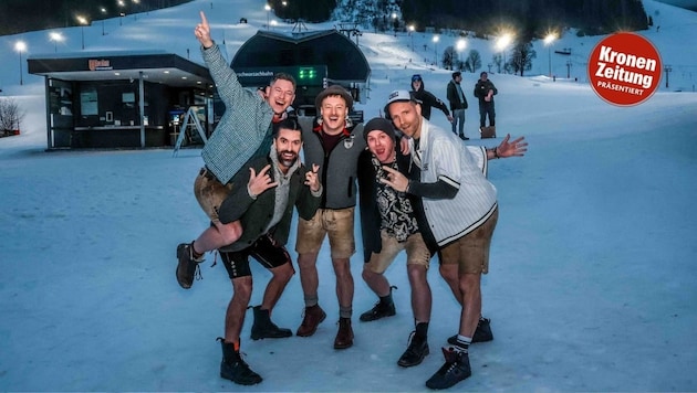 Die fünf Vokal-Akrobaten von voXXclub werden das Publikum mit ihren Hits zum Mitsingen ...