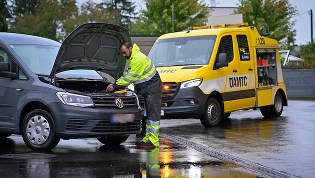 Auf Platz 2 landeten Motorprobleme, dicht gefolgt von Reifenschäden.