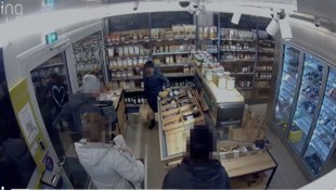 Die vier verdächtigen Frauen hatten blitzschnell „eingekauft“.