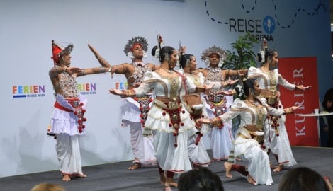 Tänzer aus Sri Lanka präsentieren ihre Kultur.