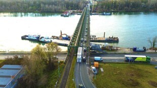 Die alte Brücke in Mauthausen hat ihr Lebensalter erreicht.
