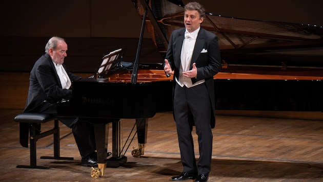 Tenor Jonas Kaufmann und Pianist Helmut Deutsch gastierten im Grazer Stefaniensaal.
