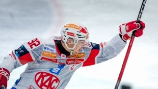 KAC-Kapitän Clemens Unterweger will am heutigen Freitag auch gegen Szekesfehervar jubeln.