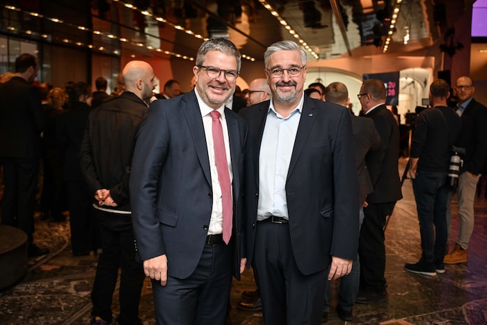 Robert Oberleitner (Neue Heimat) und AK-Präsident Andreas Stangl.