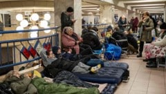 Zweistellige Minusgrade, Stromausfälle, eiskalte Wohnungen, Notschlafstellen: Die Lage in Kiew ...