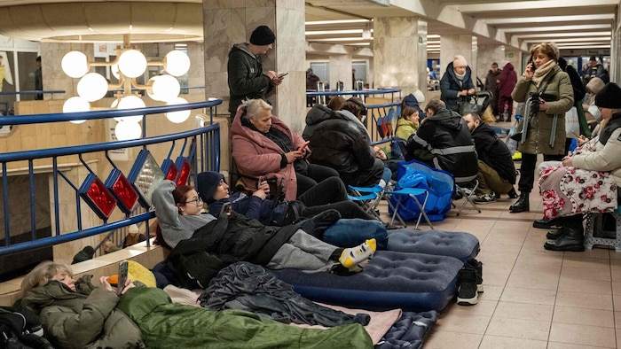Menschen in einer Metrostation