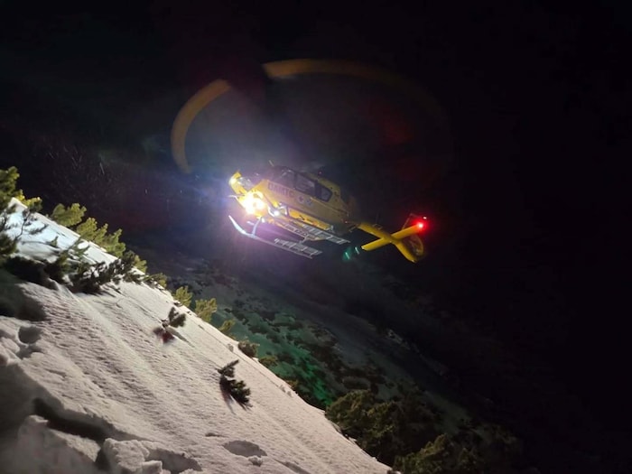Der stark unterkühlte Deutsche wurde mit dem Rettungshubschrauber ins LKH Leoben gebracht.