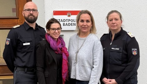 Erfolgreiches Quartett: Stadtpolizeikommandant David Friedl, Bürgermeisterin Carmen ...