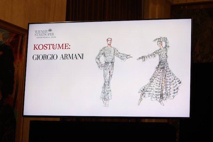 Bei der Pressekonferenz am Freitag wurden die ersten Entwürfe für die Kostüme des Staatsballetts ...