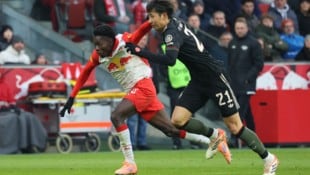 Edmund Baidoo (li.) zeigte in der Vorbereitung auf.