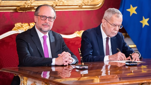 Zweimal wurde Alexander Schallenberg Kanzler, ohne es je einmal angestrebt zu haben. Zieht es ...