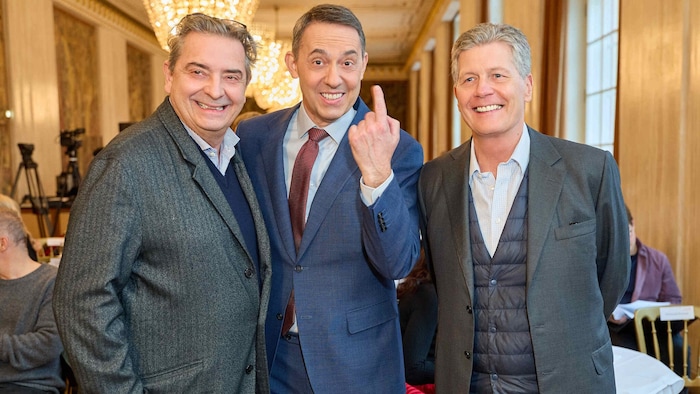 Roščić launig, flankiert vom ORF-Kult-Duo Christoph Wagner-Trenkwitz und Karl Hohenlohe