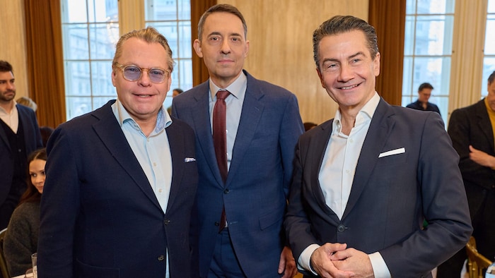 Bogdan Roščić mit ORF-Unterhaltungschef Martin Gastinger und ORF-General Roland Weißmann