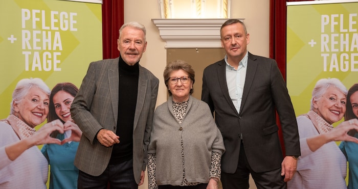 Klaus Schneeberger, Bürgermeister Wiener Neustadt, Erika Buchinger, Vizebürgermeisterin und ...