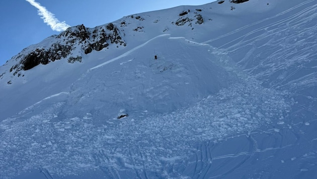 Der Unglückshang am Bürkelkopf mit der deutlich erkennbaren Abrisskante