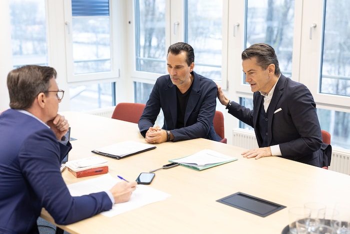 Otti und Weißmann beim Interview mit „Krone“-Unterhaltungschef Norman Schenz.