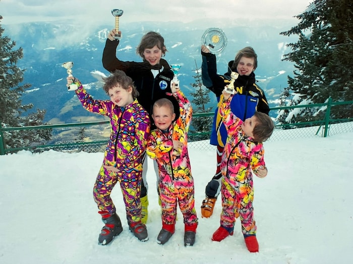 Am 15. März 2009 hatte Johannes Aigner (vordere Reihe in der Mitte) sein erstes Skirennen auf ...