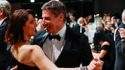 Landeshauptfrau Edtstadler gab beim Tanz mit ihrem Markus Fauland die Führungsrolle ab.