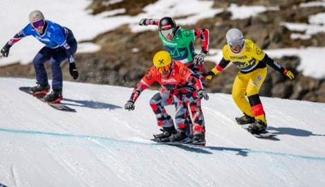 Jakob Dusek (in Rot)