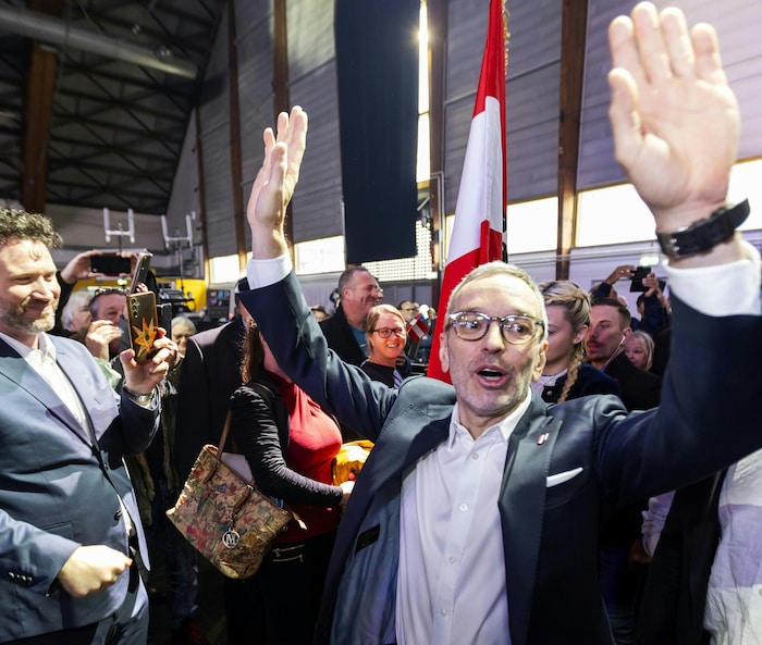 On Saturday, flags will be waved in Klagenfurt.