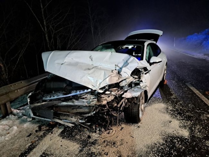 Heftige Bilder von der Unfallstelle auf der L715