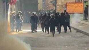 Iranische Sicherheitskräfte gingen mit massiver Gewalt gegen die Demonstranten vor.