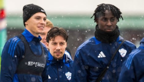 Dominik Prokop (M.) war zuletzt nicht mehr erste Wahl bei Hartberg. Nun wechselt der Wiener ...