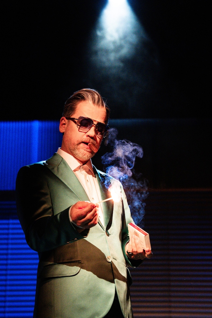 Was für ein Ekel: Helmut Pucher als „Biedermann“