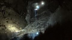 Bergretter und Flugrettung standen in der Nacht im Einsatz.