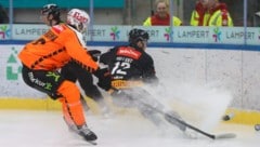 Die Grazer um Paul Stapelfeldt (li.) feierten in Vorarlberg einen verdienten 4:0-Erfolg.