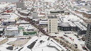 In Grönlands Hauptstadt Nuuk hat die Bevölkerung gegen die US-Übernahmepläne demonstriert.