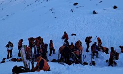Bergretter beim Lawinen-Einsatz am Finsterkogel im Großarltal.