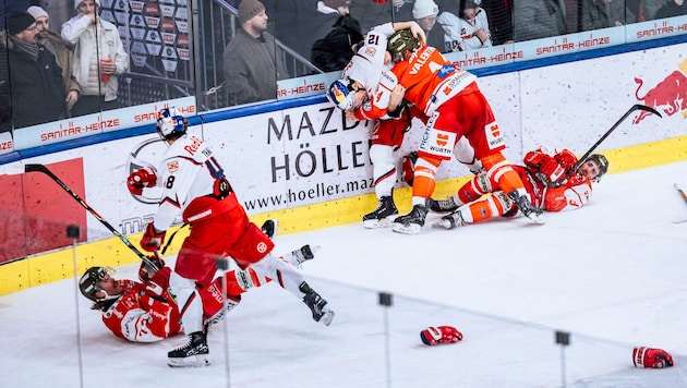 Hitzige Szenen und ein ordentliches Faustkampf: Salzburg und Bozen war auch am Sonntag wieder ...