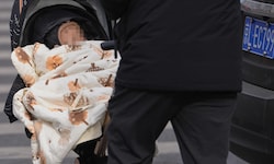 In China kommen immer weniger Kinder zur Welt.