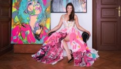 Kristina Worseg zeigt beim Opernball nicht nur Glamour, sondern auch eine Botschaft.