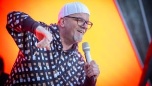 DJ Ötzi stürmt mit einem 13 Jahre alten Song zum zweiten Mal die Charts – dank TikTok.